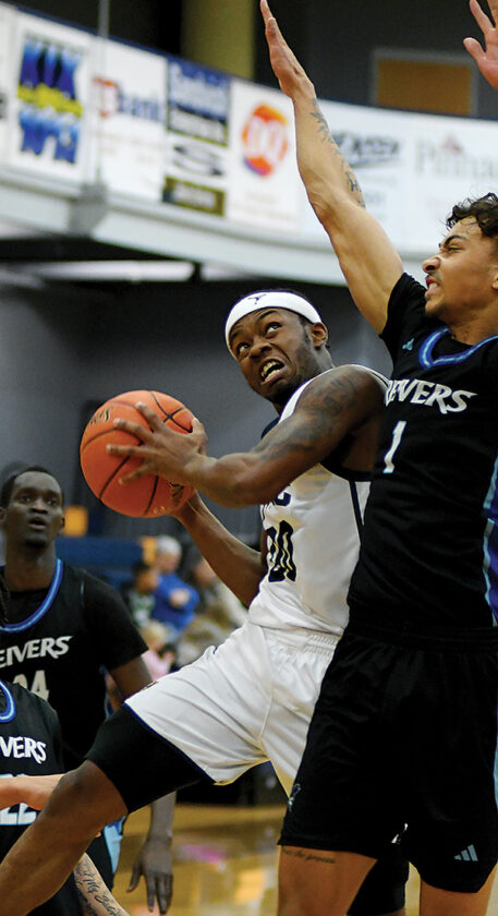 No. 15 Iowa Western sails past MCC men, 80-58